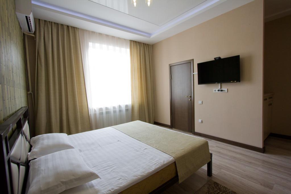 Center Hotel Bishkek Exterior foto